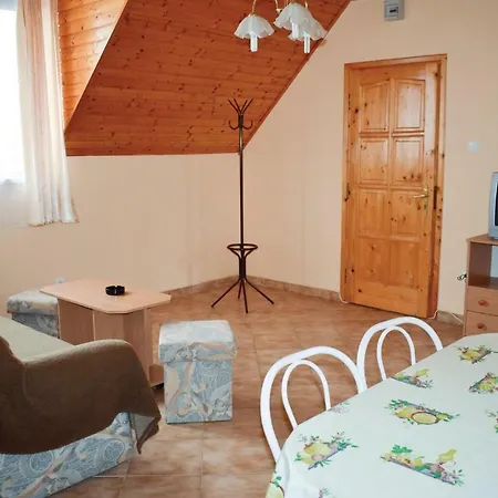 アパート Two-bedroom In バラトンレッレ